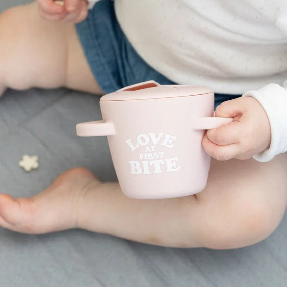 Bella Tunno Love At First Bite Silicone Snack Container